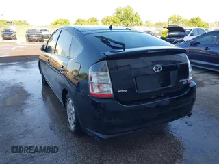 2005 Toyota Prius with VIN JTDKB20U153046024, listed as a IAAI auction lot 41930762 with 175,819 mi miles. Bid and sale history available at carsss.com. Image 3.