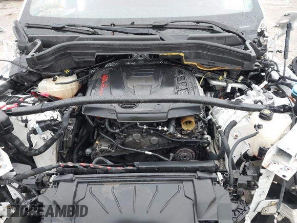 2019 Alfa Romeo Stelvio z VIN ZASPAKAN8K7C38424, wystawiony jako IAAI lot #41476001 z przebiegiem Nie podano mil oraz . Historia ofert i sprzedaży dostępna na DreamBid. Obrazek 10.