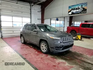 2015 Jeep Cherokee Latitude with VIN 1C4PJMCS8FW769920, listed as a Copart auction lot 46282335 with 143,469 mi miles and Salvage Title. Bid and sale history available at carsss.com. Image 12.