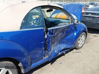 2007 Volkswagen Beetle with VIN 3VWRF31Y27M401078, listed as a IAAI auction lot 41912534 with 112,208 mi miles and . Bid and sale history available at DreamBid. Image 6.
