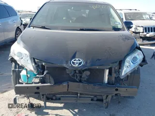 2013 Toyota Sienna XLE AAS with VIN 5TDYK3DC0DS293680, listed as a IAAI auction lot 42033734 with 136,171 mi miles and . Bid and sale history available at carsss.com. Image 6.