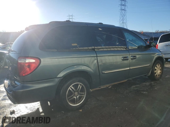 2007 Chrysler Town & Country LWB Touring with VIN 2A8GP54L67R217489, listed as a Copart auction lot 88313915 with 100,321 mi miles and Salvage Title. Bid and sale history available at carsss.com. Image 3.