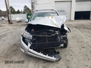 2011 Toyota RAV4 Sport z VIN JTMRF4DVXB5038649, wystawiony jako Copart lot #44955305 z przebiegiem Nie podano mil oraz Szkoda całkowita • Salvage title. Historia ofert i sprzedaży dostępna na DreamBid. Obrazek 5.