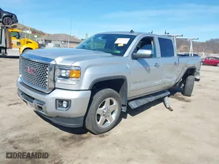 2015 GMC Sierra 2500HD Denali with VIN 1GT120EG3FF135791, listed as a IAAI auction lot 41854102 with 93,186 mi miles. Bid and sale history available at carsss.com. Image 22.