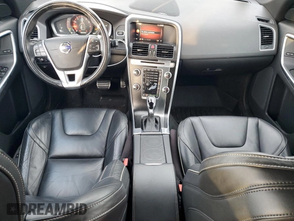 2017 Volvo XC60 R-Design with VIN YV449MRS7H2128140, listed as a Copart auction lot 89215325 with 61,559 mi miles and Salvage title. Bid and sale history available at DreamBid. Image 8.