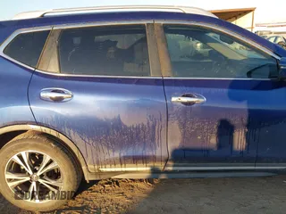 2017 Nissan Rogue SV with VIN JN8AT2MTXHW130635, listed as a IAAI auction lot 41334028 with 159,199 mi miles and . Bid and sale history available at DreamBid. Image 14.