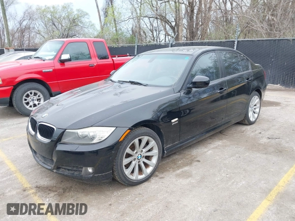 2011 BMW 3 Series 328i xDrive with VIN WBAPK7C55BA772321, listed as a IAAI auction lot 41873123 with 95,500 mi miles. Bid and sale history available at carsss.com. Image 2.