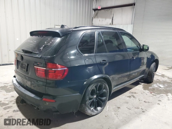 2011 BMW X5 M with VIN 5YMGY0C54BLK26663, listed as a Copart auction lot 41816655 with 163,046 mi miles and Clean Title. Bid and sale history available at carsss.com. Image 3.