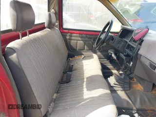 1987 Nissan Hardbody z VIN 1N6ND11S5HC335231, wystawiony jako IAAI lot #41833266 z przebiegiem 199 899 mil mil oraz . Historia ofert i sprzedaży dostępna na DreamBid. Obrazek 8.