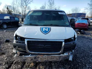 2021 GMC Savana Cargo Van with VIN 1GTW7AFP1M1255353, listed as a Copart auction lot 84943464 with 41,315 mi miles and Salvage Title. Bid and sale history available at carsss.com. Image 5.