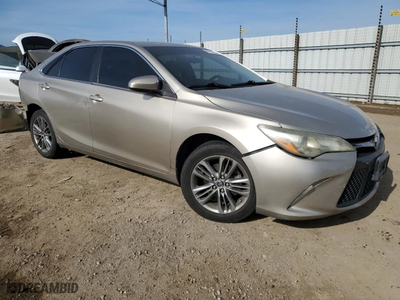 2015 Toyota Camry XLE with VIN 4T1BF1FK3FU058140, listed as a Copart auction lot 45711395 with 163,959 mi miles and Salvage Title. Bid and sale history available at carsss.com. Image 4.