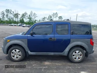 2003 Honda Element DX z VIN 5J6YH28273L001740, wystawiony jako IAAI lot #42084177 z przebiegiem 212 509 mil mil oraz . Historia ofert i sprzedaży dostępna na DreamBid. Obrazek 14.