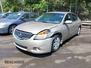 2010 Nissan Altima SL z VIN 1N4AL2AP8AN480138, wystawiony jako IAAI lot #42117251 z przebiegiem 243 314 mil mil oraz . Historia ofert i sprzedaży dostępna na DreamBid. Obrazek 2.