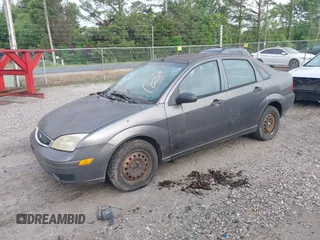 2007 Ford Focus S with VIN 1FAFP34N17W212691, listed as a IAAI auction lot 42130099 with 214,101 mi miles and . Bid and sale history available at carsss.com. Image 2.