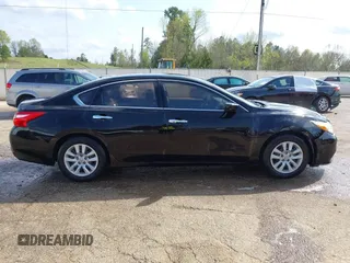 2017 Nissan Altima 2.5 SV with VIN 1N4AL3AP2HC177593, listed as a IAAI auction lot 41918149 with 173,257 mi miles. Bid and sale history available at carsss.com. Image 13.