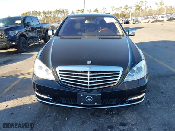 2012 Mercedes-Benz S-Class S 550 with VIN WDDNG7DB9CA461272, listed as a IAAI auction lot 41376537 with 77,138 mi miles. Bid and sale history available at carsss.com. Image 12.