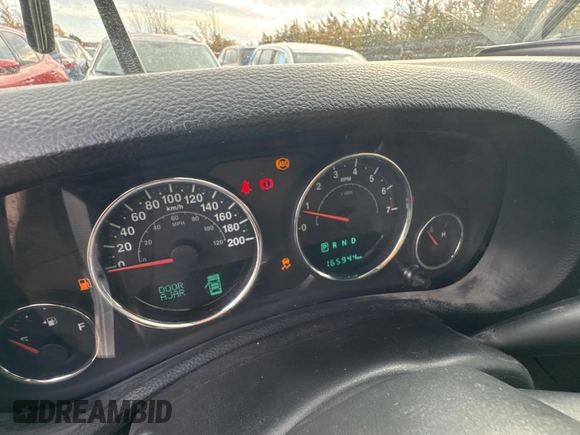 2018 Jeep Wrangler JK Unlimited Sahara with VIN 1C4BJWEG5JL914484, listed as a Copart auction lot 77793454 with 165,944 mi miles and Non Repairable. Bid and sale history available at carsss.com. Image 8.