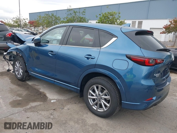 2024 Mazda CX-5 S Carbon Edition z VIN JM3KFBCL2R0454425, wystawiony jako IAAI lot #40934280 z przebiegiem 4 094 mil mil oraz . Historia ofert i sprzedaży dostępna na DreamBid. Obrazek 3.