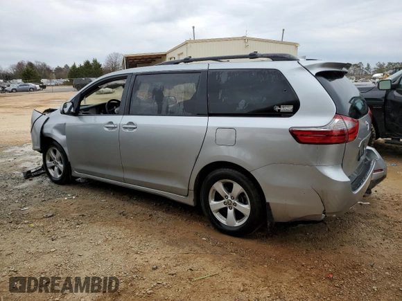 2020 Toyota Sienna LE Auto Access Seat with VIN 5TDKZ3DC7LS070827, listed as a Copart auction lot 45071994 with 101,563 mi miles and Salvage title. Bid and sale history available at DreamBid. Image 2.