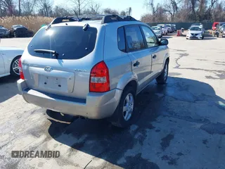 2006 Hyundai Tucson GL with VIN KM8JM12BX6U419239, listed as a IAAI auction lot 41755456 with 88,094 mi miles. Bid and sale history available at carsss.com. Image 4.