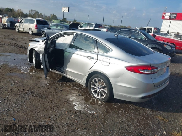 2017 Ford Fusion SE z VIN 3FA6P0HD4HR118826, wystawiony jako IAAI lot #40743513 z przebiegiem 130 038 mil mil oraz . Historia ofert i sprzedaży dostępna na DreamBid. Obrazek 3.