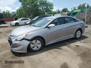 2012 Hyundai Sonata Hybrid z VIN KMHEC4A41CA034996, wystawiony jako Copart lot #60351975 z przebiegiem 93 382 mil mil oraz Czysty tytuł • Clean title. Historia ofert i sprzedaży dostępna na DreamBid. Obrazek 1.