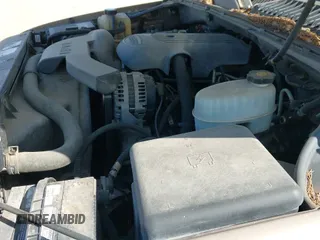 2004 Chevrolet Suburban LS с VIN 1GNEC16Z74R129256, выставлен на аукционе IAAI как лот 42786812 с пробегом 347 493 миль миль и . История ставок и продаж доступна на DreamBid. Изображение 13.