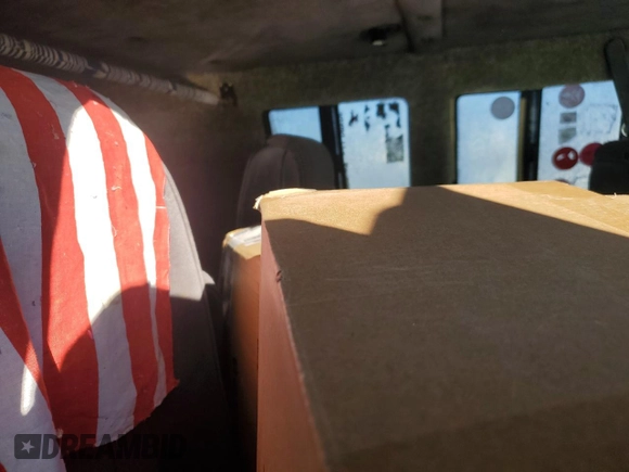 1990 Ford Econoline Cargo with VIN 1FTFE24Y2LHB86170, listed as a Copart auction lot 89197245 with 81,104 mi miles and Clean Title. Bid and sale history available at DreamBid. Image 11.