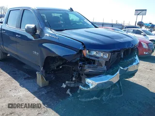 2019 Chevrolet Silverado 1500 LT with VIN 3GCUYDED8KG213810, listed as a IAAI auction lot 41427290 with 55,298 mi miles. Bid and sale history available at carsss.com. Image 6.