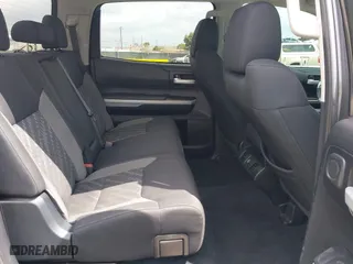 2019 Toyota Tundra 2WD SR5 with VIN 5TFEY5F10KX250294, listed as a IAAI auction lot 41917558 with 133,387 mi miles. Bid and sale history available at carsss.com. Image 8.