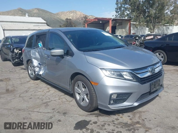 2020 Honda Odyssey EX-L with VIN 5FNRL6H7XLB017154, listed as a IAAI auction lot 41698872 with 54,626 mi miles. Bid and sale history available at carsss.com. Image 1.