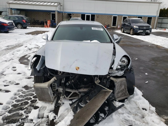 2015 Porsche Panamera 4S with VIN WP0AB2A72FL051223, listed as a Copart auction lot 43379635 with NaN miles and Salvage Title. Bid and sale history available at carsss.com. Image 5.