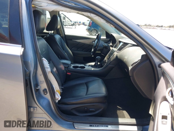 2014 Infiniti Q50 Premium with VIN JN1BV7AP0EM676949, listed as a IAAI auction lot 42684403 with 186,135 mi miles and . Bid and sale history available at DreamBid. Image 5.