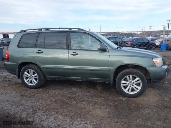 2007 Toyota Highlander Hybrid with VIN JTEHW21A170043868, listed as a IAAI auction lot 41679643 with 213,509 mi miles. Bid and sale history available at carsss.com. Image 13.