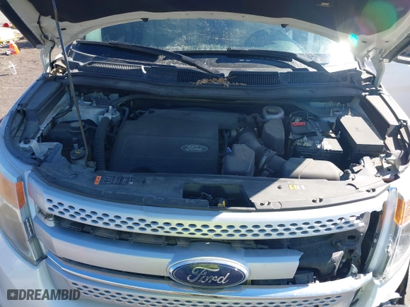 2014 Ford Explorer XLT with VIN 1FM5K8D89EGA68175, listed as a IAAI auction lot 41664241 with 1 mi miles. Bid and sale history available at carsss.com. Image 10.