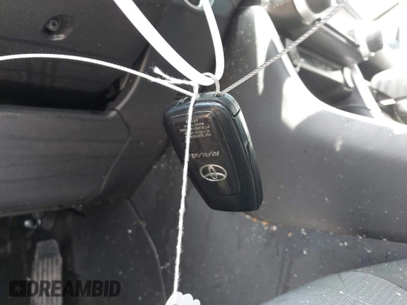 2022 Toyota RAV4 XLE with VIN 2T3P1RFV5NW260495, listed as a IAAI auction lot 42321407 with 69,538 mi miles and . Bid and sale history available at DreamBid. Image 11.