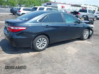 2017 Toyota Camry XLE with VIN 4T1BF1FK5HU677387, listed as a IAAI auction lot 42139984 with 69,175 mi miles and . Bid and sale history available at DreamBid. Image 4.