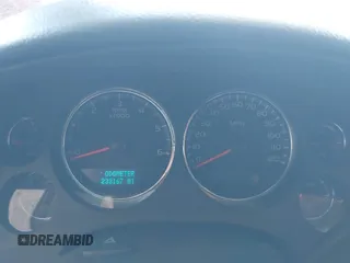 2007 Chevrolet Suburban LT с VIN 1GNFK16377J303817, выставлен на аукционе IAAI как лот 42226025 с пробегом 233 167 миль миль и . История ставок и продаж доступна на DreamBid. Изображение 7.