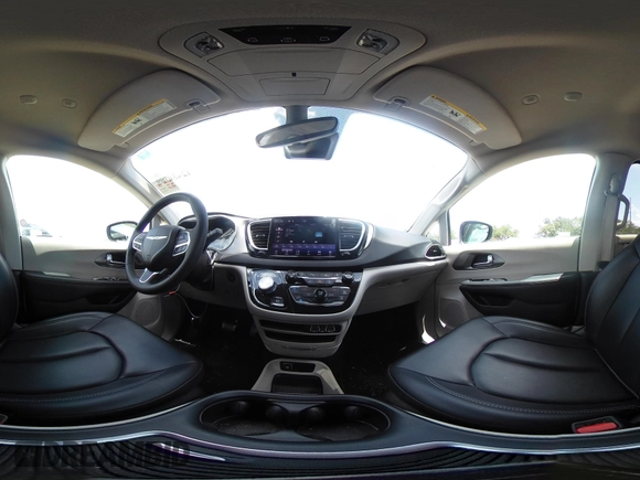 2023 Chrysler Pacifica Touring L with VIN 2C4RC1BG6PR590302, listed as a IAAI auction lot 42451369 with 72,097 mi miles and . Bid and sale history available at DreamBid. Image 18.