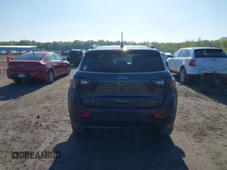 2022 Jeep Compass Limited with VIN 3C4NJDCB1NT153780, listed as a IAAI auction lot 42219869 with 121,000 mi miles and . Bid and sale history available at DreamBid. Image 16.
