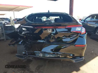 2025 Honda Civic Sport z VIN 19XFL2H89SE018384, wystawiony jako IAAI lot #42007336 z przebiegiem 3 782 mil mil oraz . Historia ofert i sprzedaży dostępna na DreamBid. Obrazek 6.
