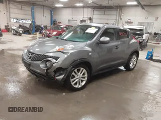 2014 Nissan Juke S with VIN JN8AF5MV4ET480754, listed as a IAAI auction lot 41415793 with 159,902 mi miles. Bid and sale history available at carsss.com. Image 17.