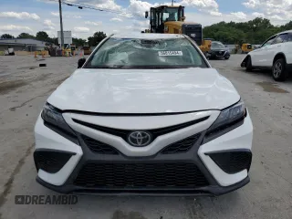2023 Toyota Camry SE with VIN 4T1G11AK8PU737110, listed as a Copart auction lot 56815494 with 42,031 mi miles and Salvage title. Bid and sale history available at DreamBid. Image 5.