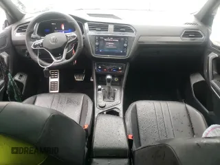 2022 Volkswagen Tiguan SE R-Line Black z VIN 3VV8B7AX4NM095539, wystawiony jako Copart lot #50128775 z przebiegiem 48 627 mil mil oraz Szkoda całkowita • Salvage title. Historia ofert i sprzedaży dostępna na DreamBid. Obrazek 8.
