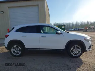 2023 Mercedes-Benz GLA 250 z VIN W1N4N4GB0PJ448110, wystawiony jako IAAI lot #41441057 z przebiegiem 24 693 mil mil oraz . Historia ofert i sprzedaży dostępna na DreamBid. Obrazek 13.