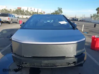 2024 Tesla Cybertruck with VIN 7G2CEHED9RA047674, listed as a IAAI auction lot 41118625 with 1,323 mi miles. Bid and sale history available at carsss.com. Image 13.