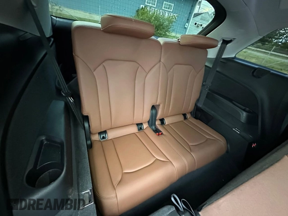 2021 Audi Q7 Premium Plus z VIN WA1LXAF78MD017379, wystawiony jako Copart lot #65096125 z przebiegiem 104 318 mil mil oraz Czysty tytuł • Clean title. Historia ofert i sprzedaży dostępna na DreamBid. Obrazek 13.