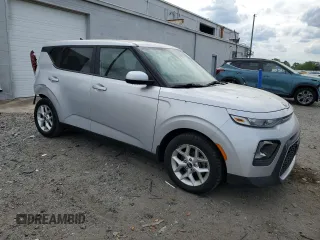 2020 Kia Soul S with VIN KNDJ23AU8L7000826, listed as a Copart auction lot 51899465 with 17,761 mi miles and Salvage Title. Bid and sale history available at DreamBid. Image 4.