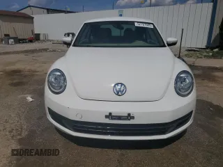 2013 Volkswagen Beetle 2.5L with VIN 3VWJP7ATXDM662072, listed as a Copart auction lot 52197655 with 86,725 mi miles and Non Repairable. Bid and sale history available at DreamBid. Image 5.