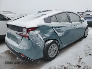 2022 Toyota Prius L Eco with VIN JTDKAMFU6N3187693, listed as a Copart auction lot 44617075 with 26,821 mi miles and Salvage Title. Bid and sale history available at DreamBid. Image 3.